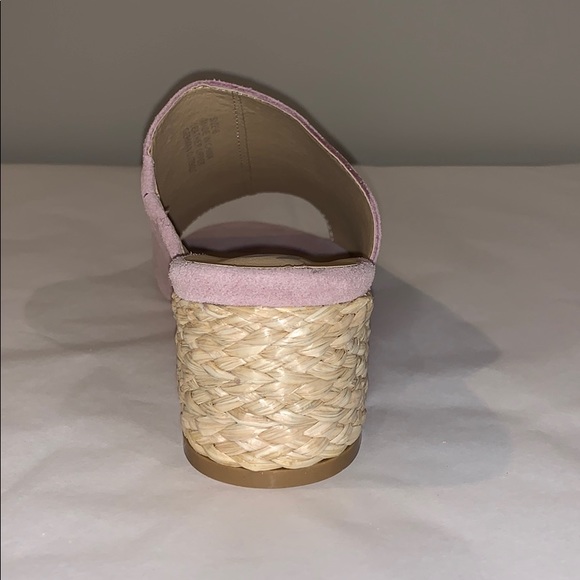Blush mules with raffia heel. - Picture 3 of 5